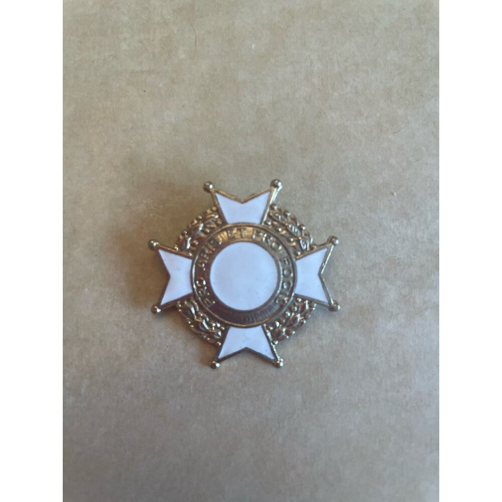 Pro Aris Et Pro Focis For Altars And Hearths Pin Brooch Medal Badge Collectible